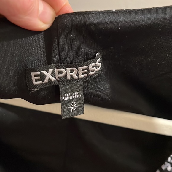 Express Print Dress - size XS/TP - Picture 5 of 9